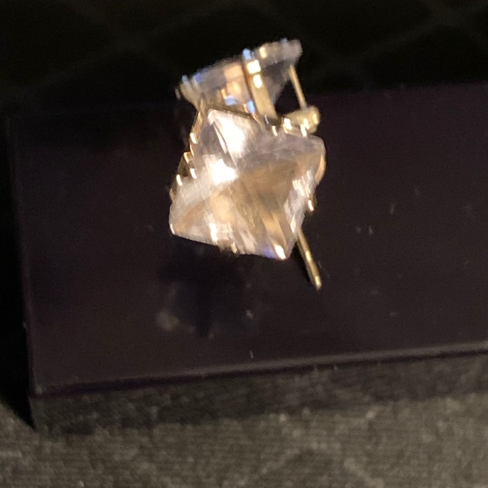 Earrings - Picture 3 of 3